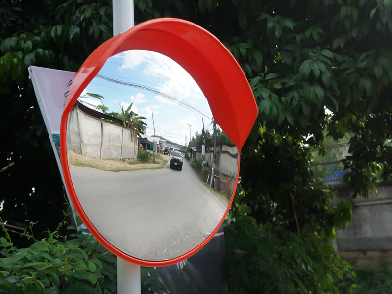 Convex Mirror